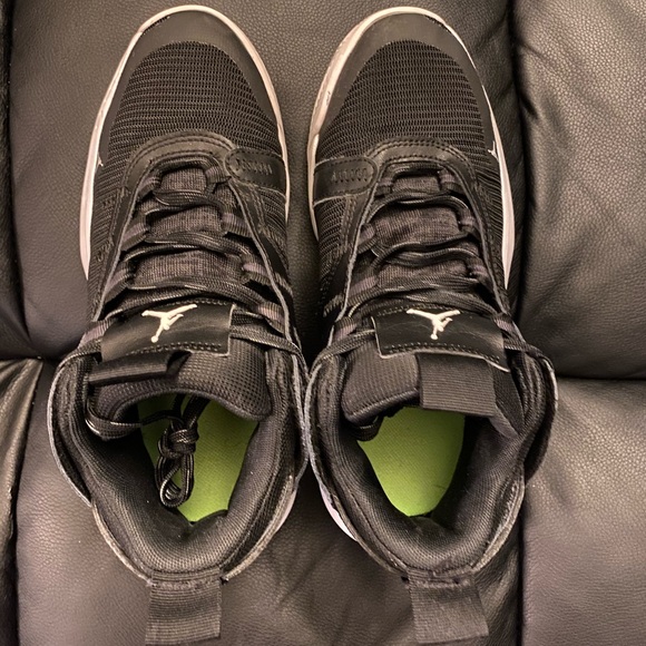 Jordan Jumpman 2020 Sneakers - Picture 3 of 6